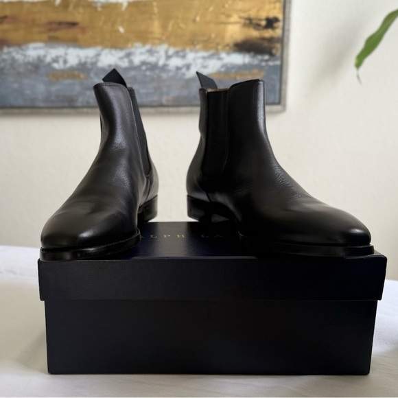 *SOLD* Ralph Lauren Purple Label Sleek Black Leather Ankle Booties - Picture 3 of 10